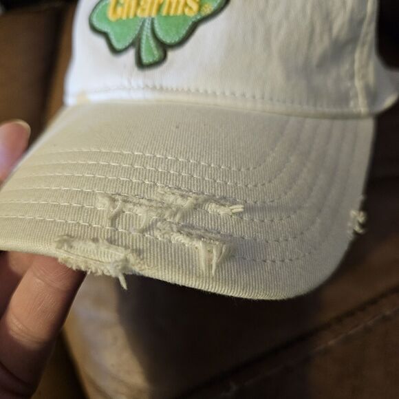 Lucky Charms White Distressed Fitted Stretch Baseball Hat Cap Unisex Adult 2006 - Picture 3 of 8